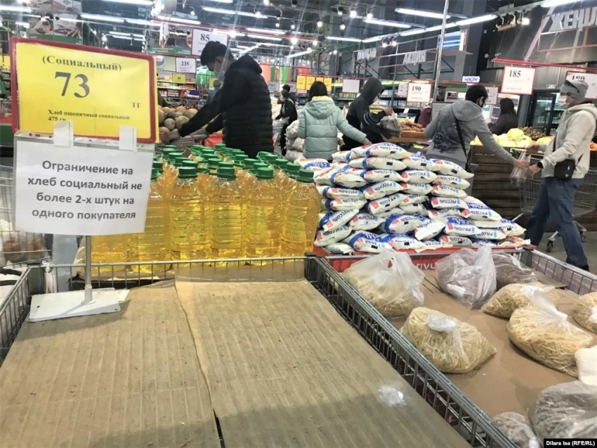 «Вместо признания ошибок снова «люди — ленивые»». В Казахстане хотят пересмотреть предоставление соцпомощи бедным