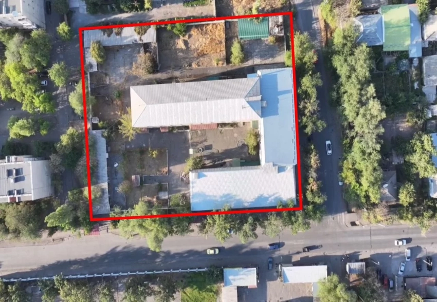 На баланс государства возвращено бывшее здание Кара-Балтинского швейного цеха.