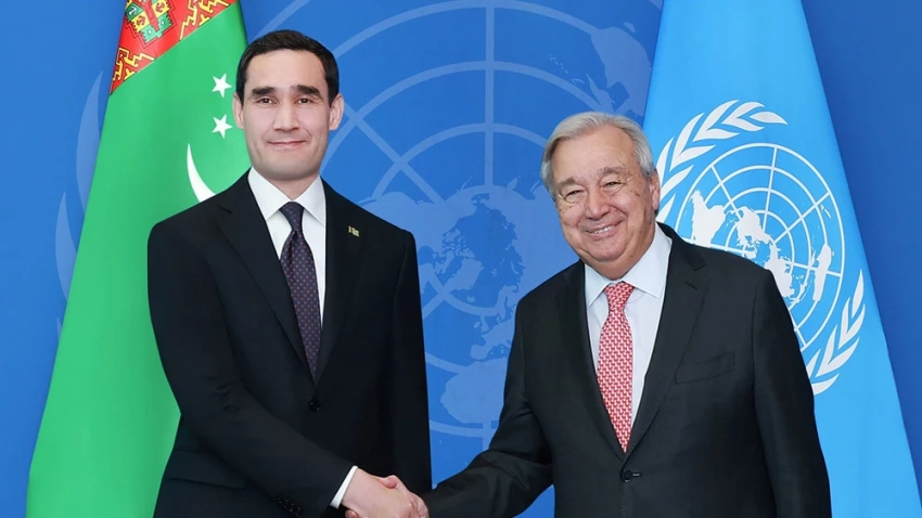 Президент Туркменистана встретился с генсеком ООН