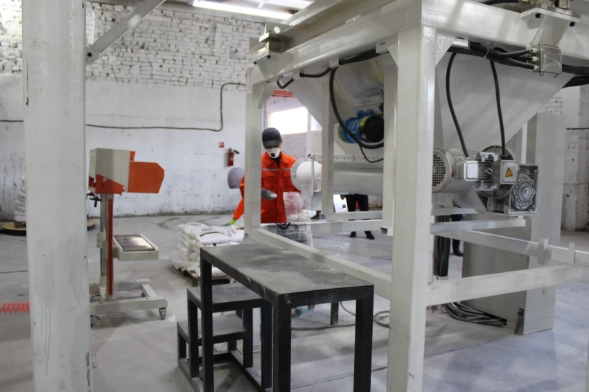 В Кыргызстане начали производить термопластик