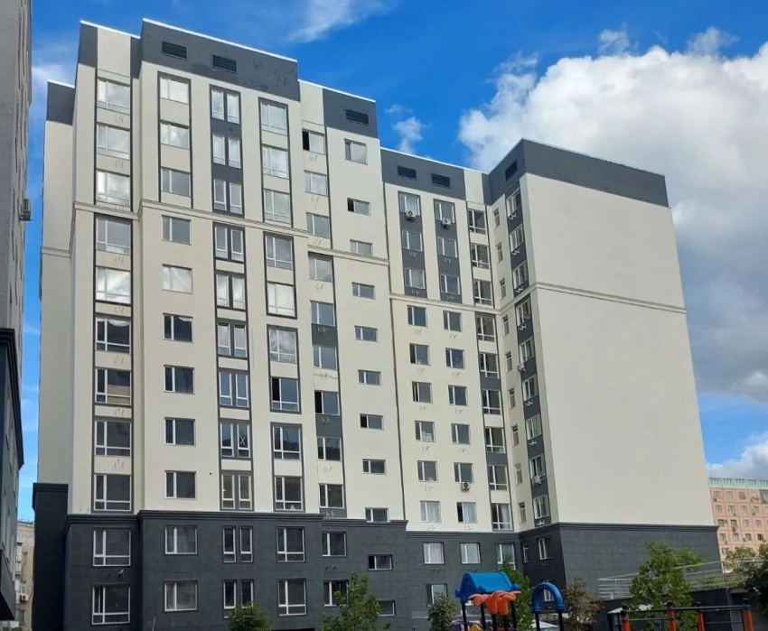 ГКНБ КР: Задержаны руководители строительной компании, обманувшие жильцов комплекса «Санхаус плюс»