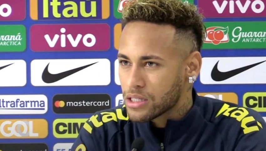 Роналдо призывает к возвращению Неймара в сборную Бразилии