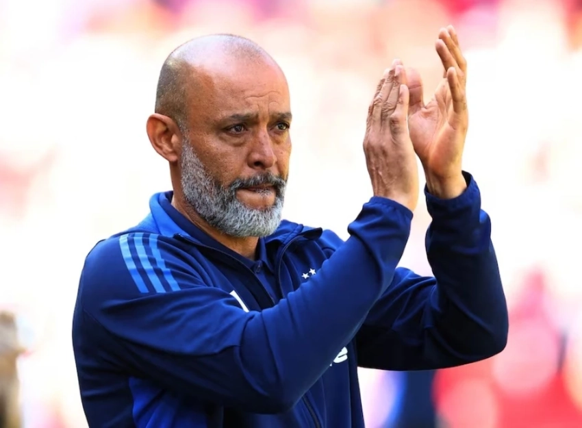 "Вест Хэм" назначил Нуну Санту тренером