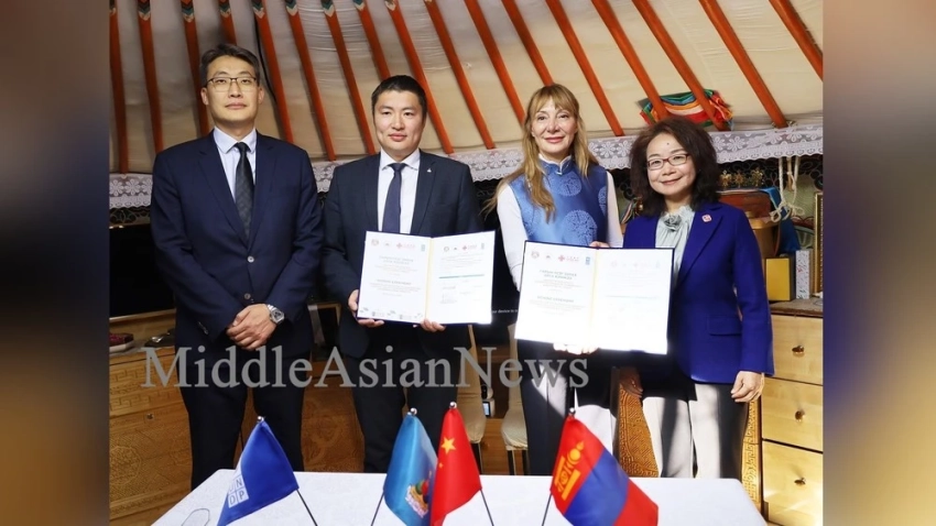 В юрточном районе Улан-Батора запущен финансируемый Китаем проект солнечной энергетики