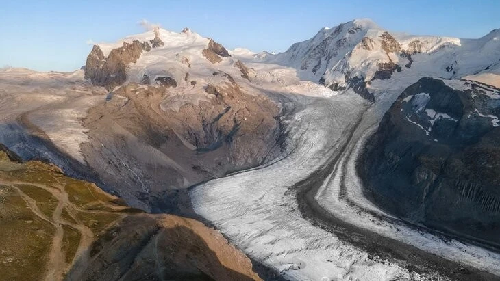 Ледники в горах Швейцарии за последние десять лет потеряли 24% объема, - ученые