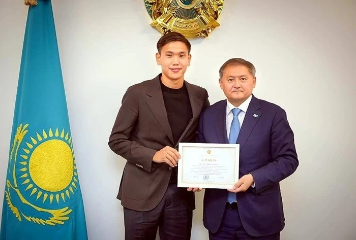 Вратарь "Кайрата" получил грант после дебюта в ЛЧ