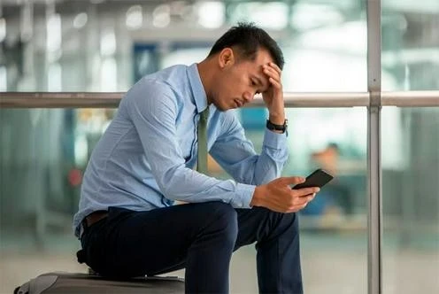 В РФ начали блокировать интернет и SMS на иностранных симках в течение суток после въезда