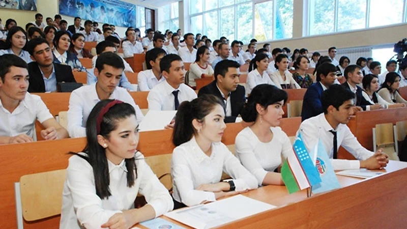 Порядка 212 тыс. студентов из Центральной Азии обучаются в России, - Путин