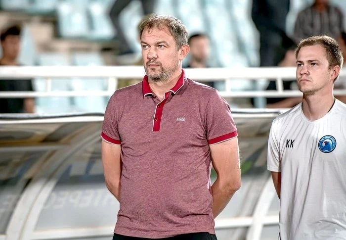 Александр Крестинин останется главным тренером "Худжанда"