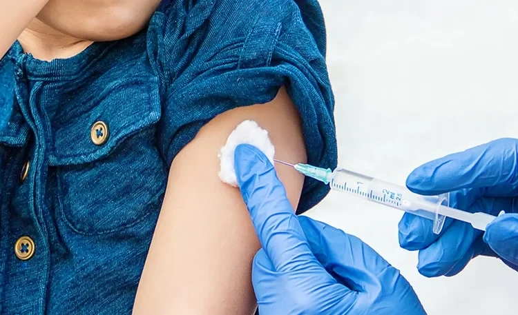 Минздрав напомнил о календаре профилактических прививок в Кыргызстане