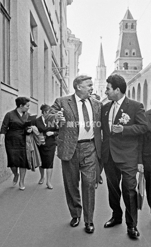 Чингиз Айтматов. Между языками и культурами