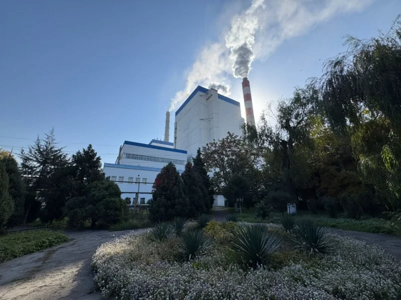 На ТЭЦ Бишкека запустили систему очистки дымовых газов от сернистых соединений