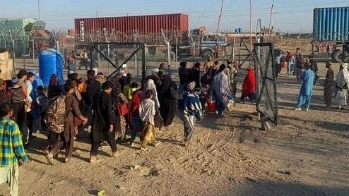 Власти Пакистана усилили давление на афганских мигрантов на фоне приграничного конфликта