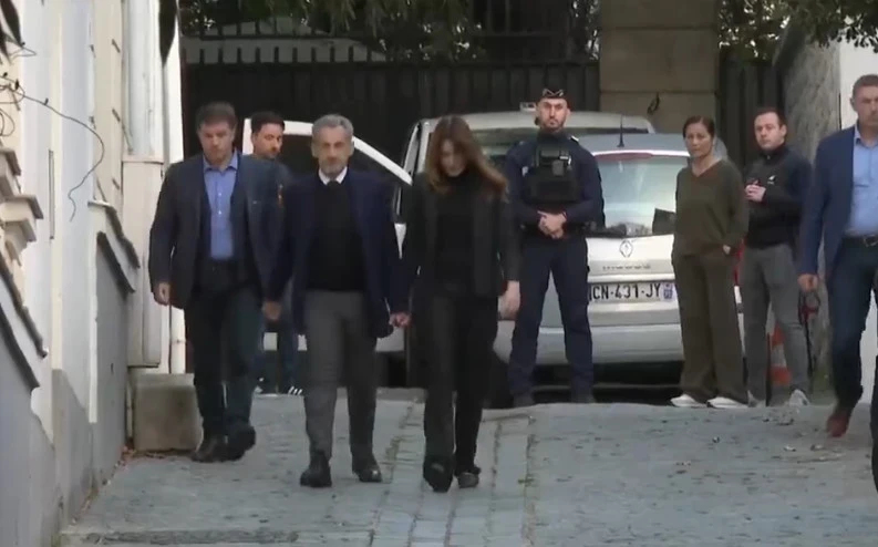 Экс-президент Франции Николя Саркози прибыл в тюрьму Ла-Санте