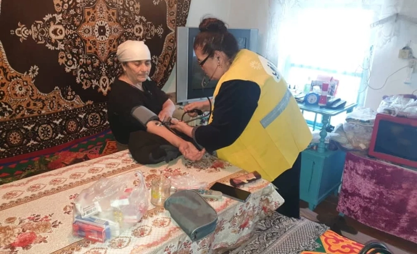 Более 9 тысяч пожилых и ЛОВЗ получают социальные услуги на дому - Минтруда