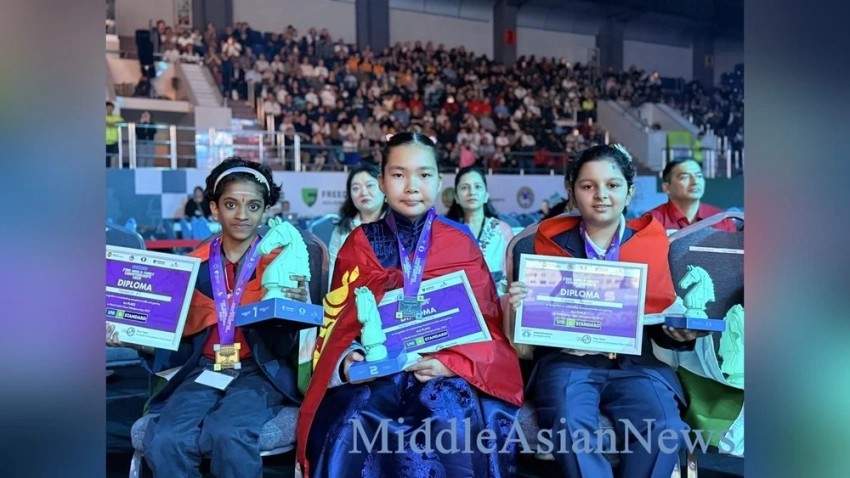 Монгольские школьницы завоевали серебро и бронзу на ЧМ в Алматы