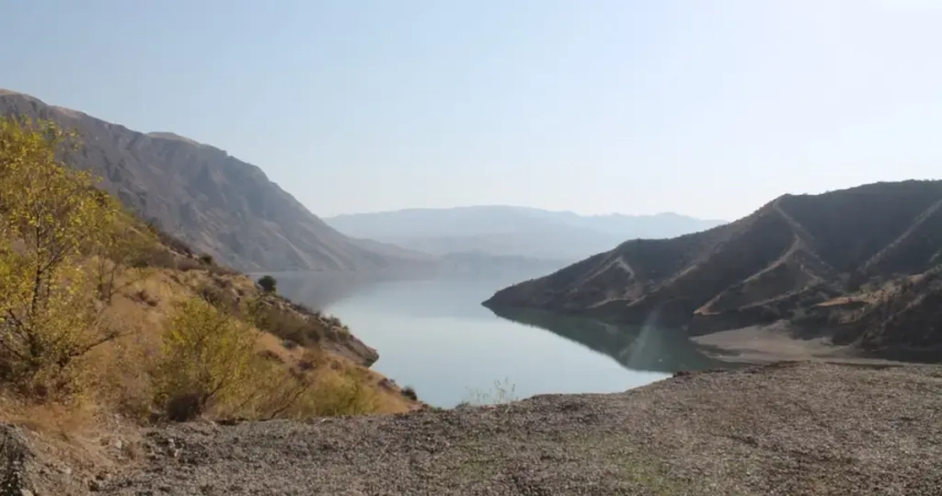 Ведутся подготовительные работы устройства водозаборного сооружения Папанской ГЭС