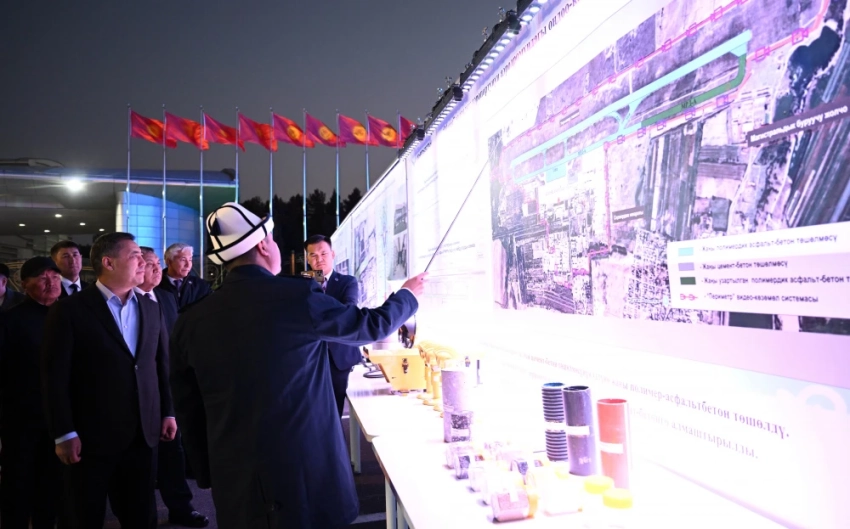 Президенту показали, как идет реконструкция аэропорта "Манас"