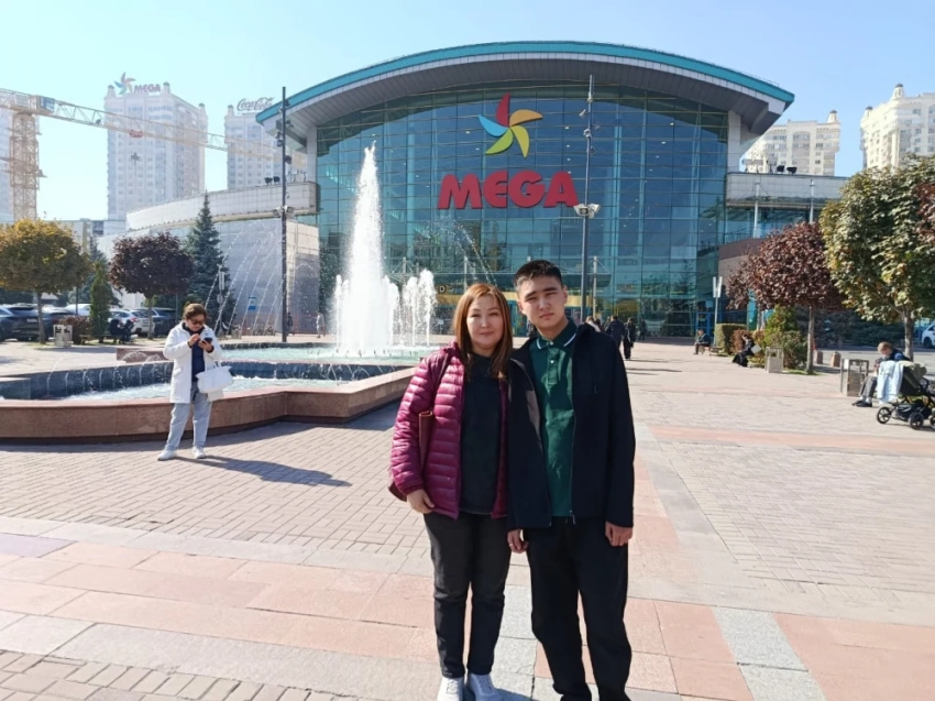 Нургазы в четыре года перенес инсульт. Ему нужна помощь для восстановления