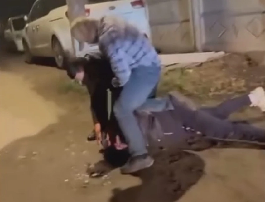 Кыргызстанец в Дубае вымогал у мужчины 2 млн рублей, угрожая убить детей и родителей