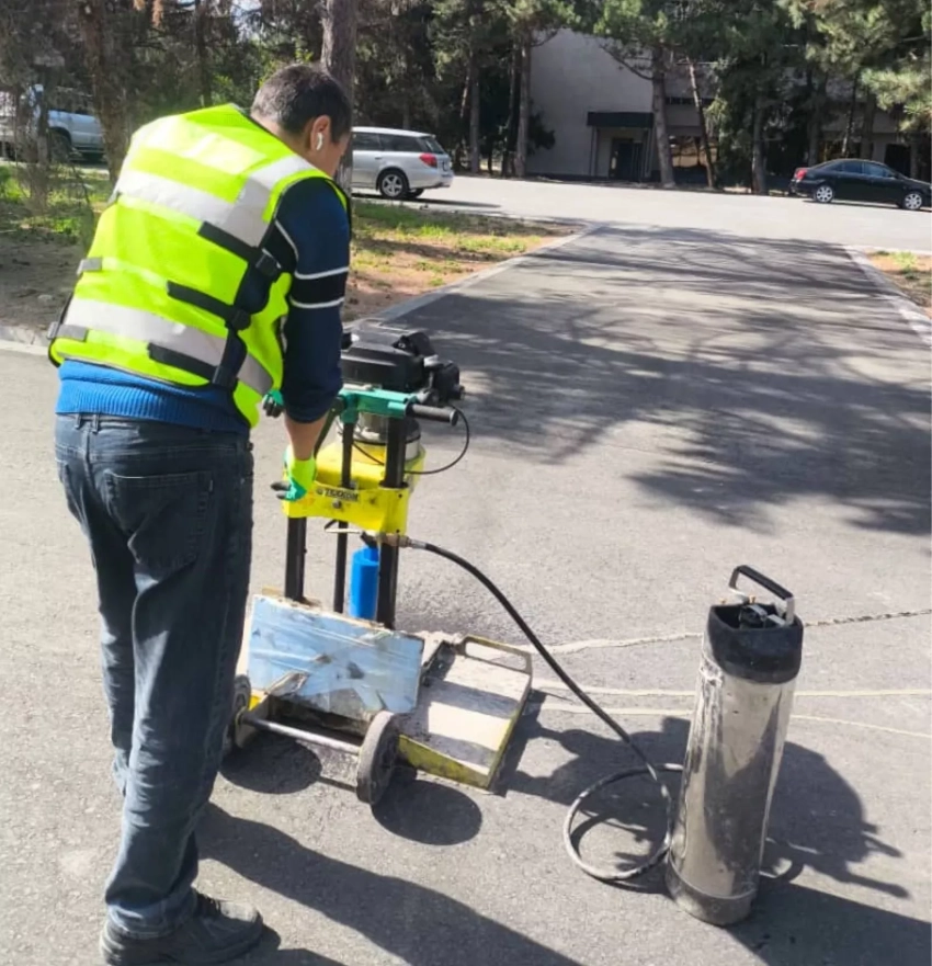 В Караколе проведены испытания асфальтобетонного покрытия