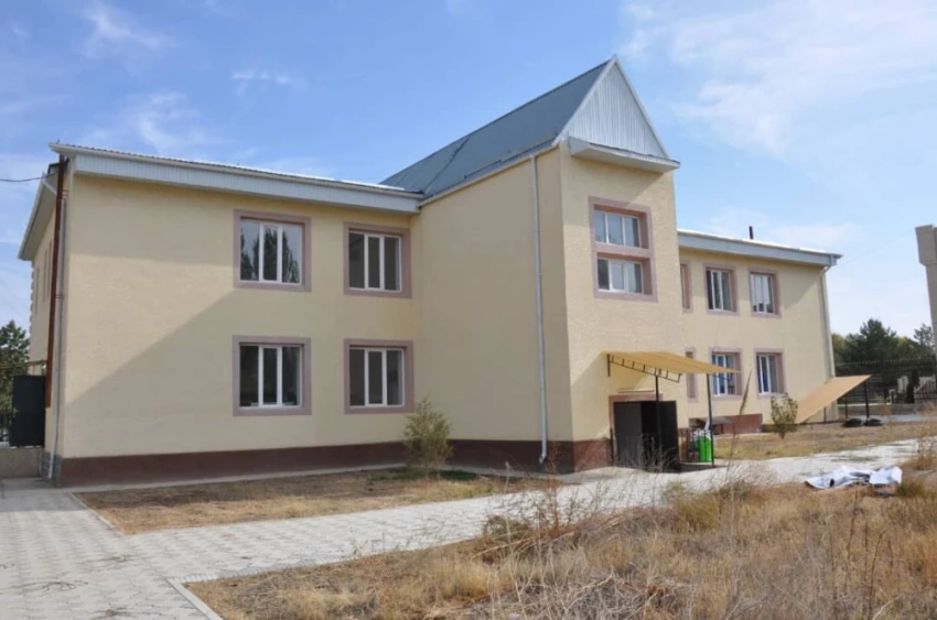 Дом быта в Бакай-Ате передали в госсобственность