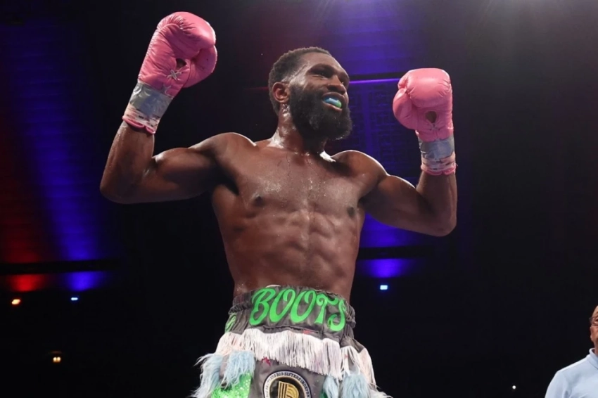 Джарон Эннис дебютировал в новом весе и бросил вызов Теренсу Кроуфорду