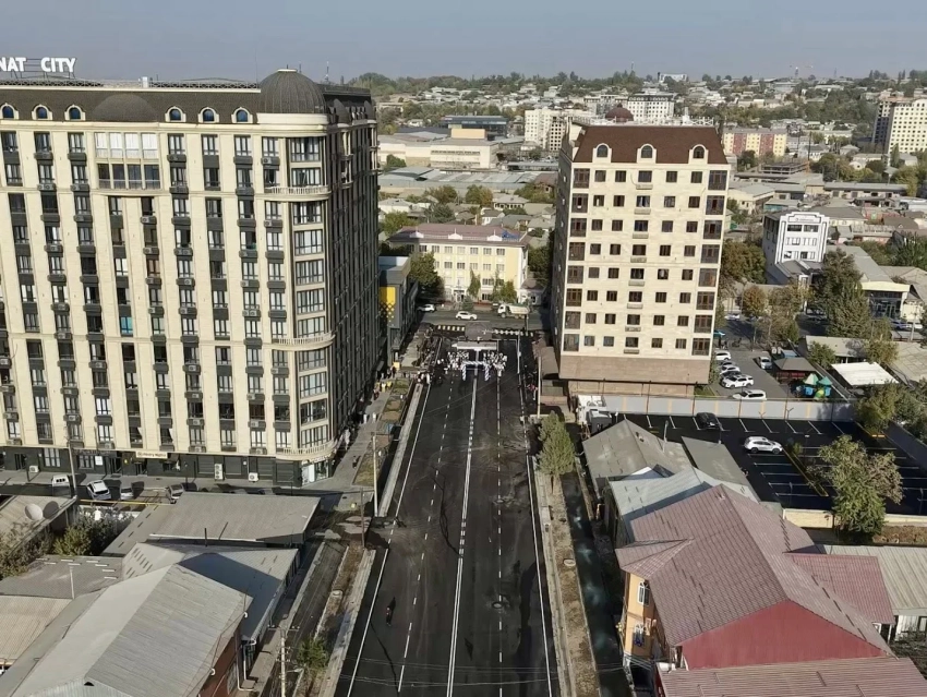 Еще одна улица в Оше стала четырехполосной после реконструкции