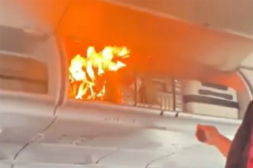 Пауэрбанк загорелся на борту самолета в Китае