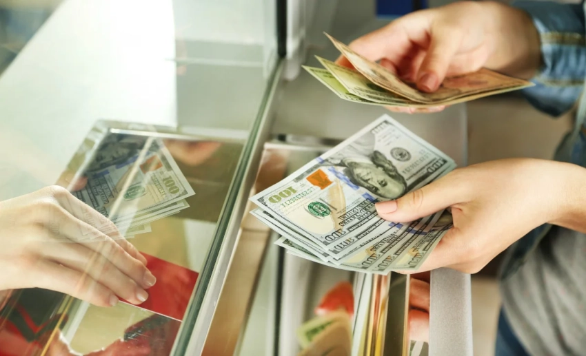 Нацбанк оштрафовал шесть обменных бюро в Бишкеке