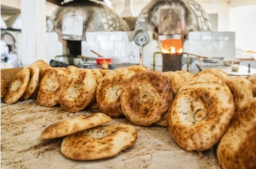 CNN включил узбекскую лепешку в топ-50 лучших видов хлеба