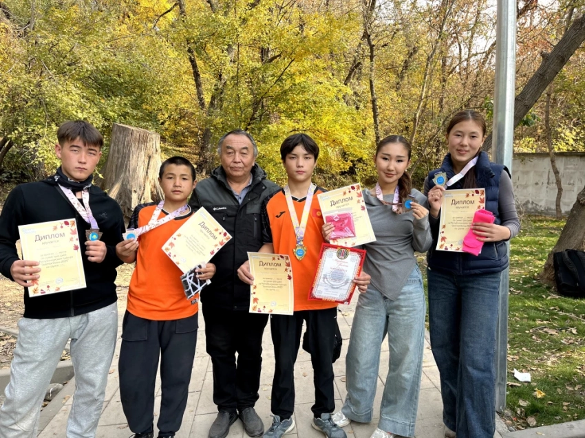 Сборная Кыргызстана по спортивному ориентированию завоевала призовые места в Казахстане