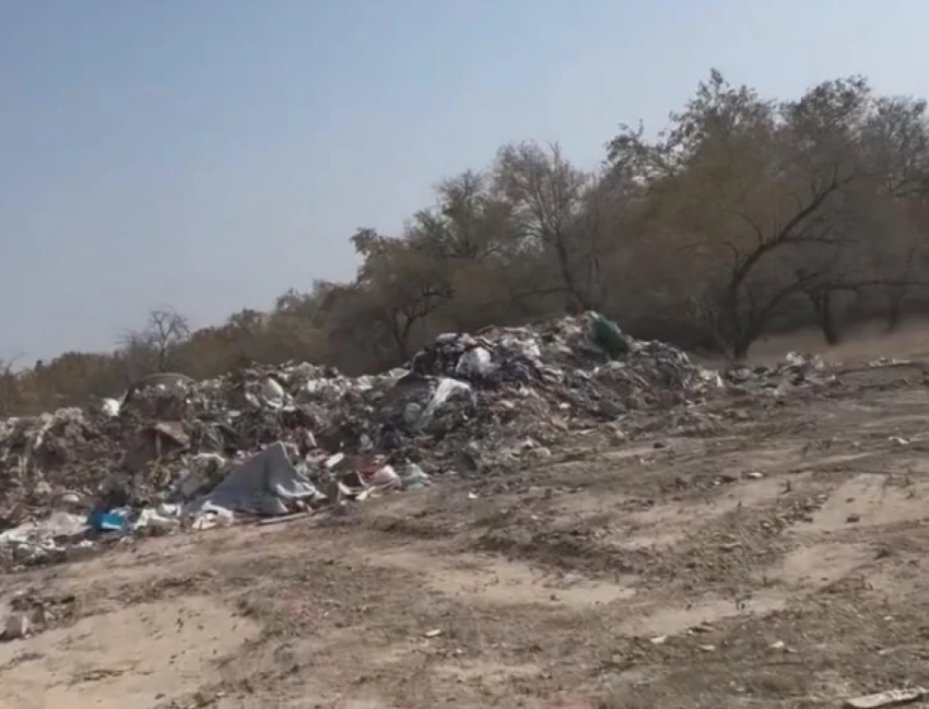 На Ала-Арчинском водохранилище образовалась большая свалка