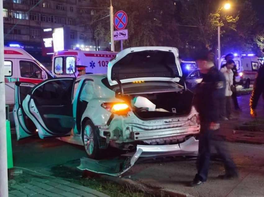 Смертельное ДТП в Бишкеке. «Это не первый случай, когда убивают детей на тротуарах»