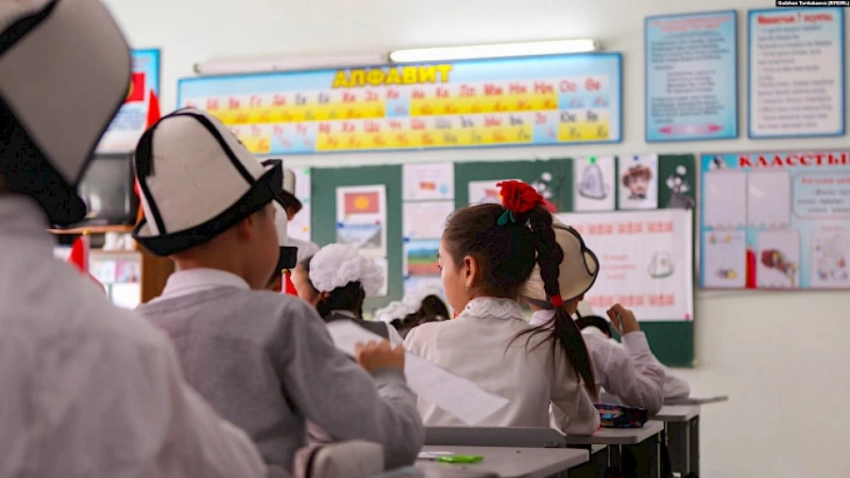 В Министерстве просвещения объяснили сокращение каникул у школьников