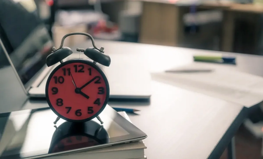 Минтруда напоминает, 7 ноября — рабочий день