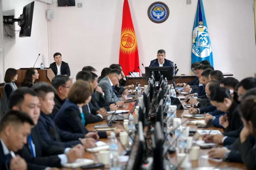 Подготовка к зиме в Бишкеке и новые спецмашины: «Тазалык» отчитался о проделанной работе