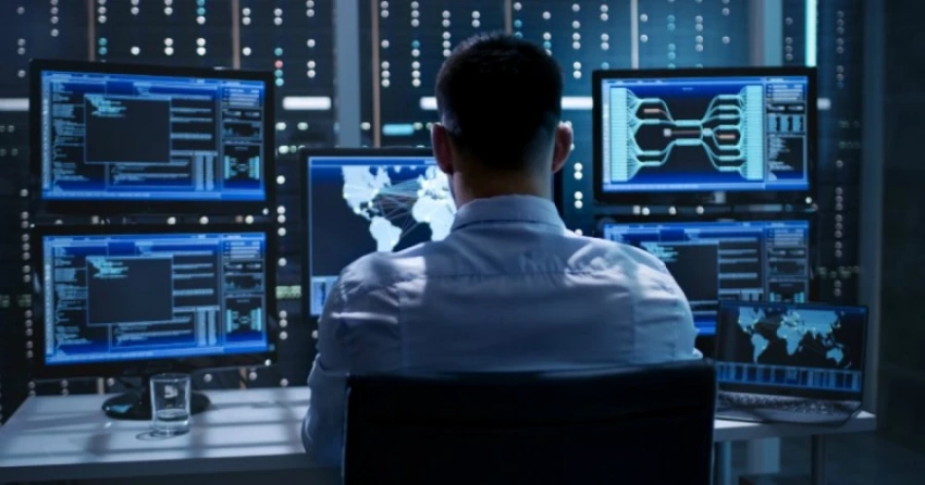 ГКНБ приглашает на работу специалистов в области ИИ и киберпсихологов