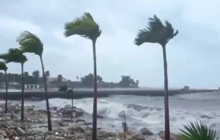 На Ямайку обрушился мощнейший за всю историю ураган «Мелисса», есть жертвы