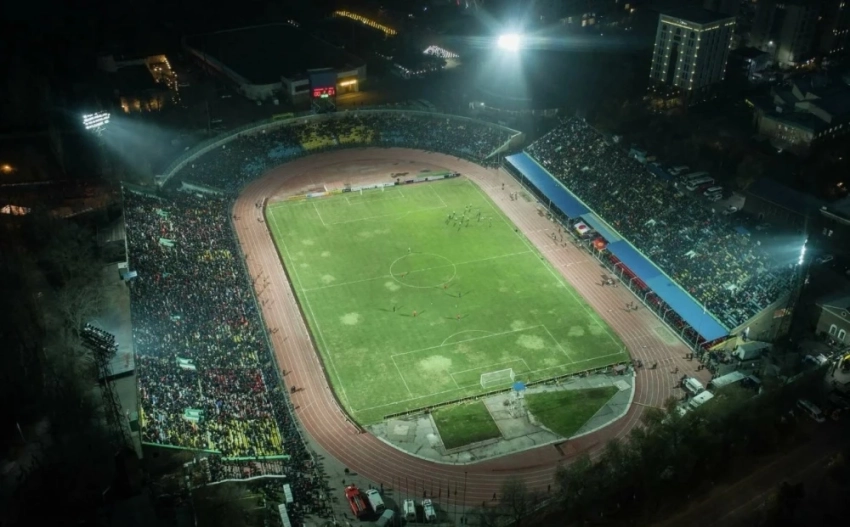 На реконструкцию стадиона в Токтогуле выделили свыше 30 млн сомов