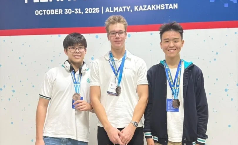 Школьники из Кыргызстана завоевали бронзу на Олимпиаде по ИИ в Казахстане
