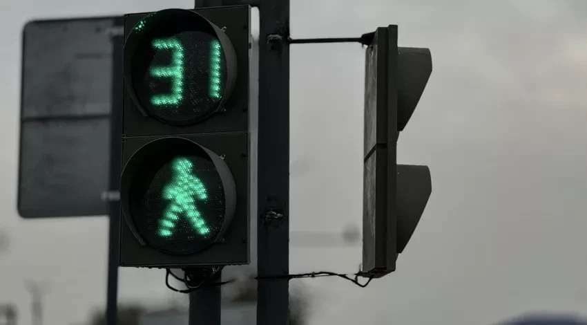 В мэрии Бишкека рассказали о причинах отключения светофоров