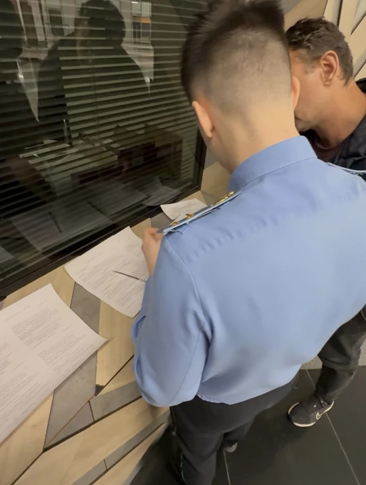 Рэперу Bakr отказали во въезде в Россию