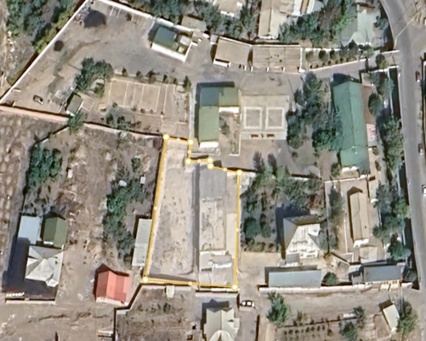 В Баткенской области предназначенные для пограничных застав земли продали частникам