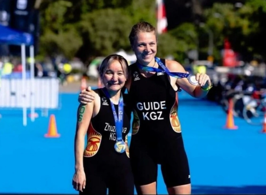 Гульназ Жузбаева выиграла золото Кубка мира по паратриатлону в Чили