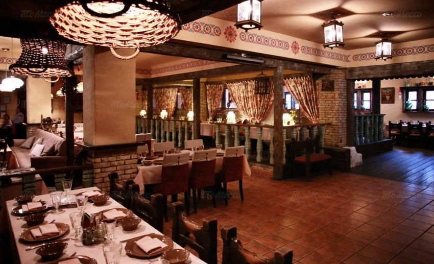 Рестораны, кафе и клубы должны закрываться в 22:00 - Ташиев