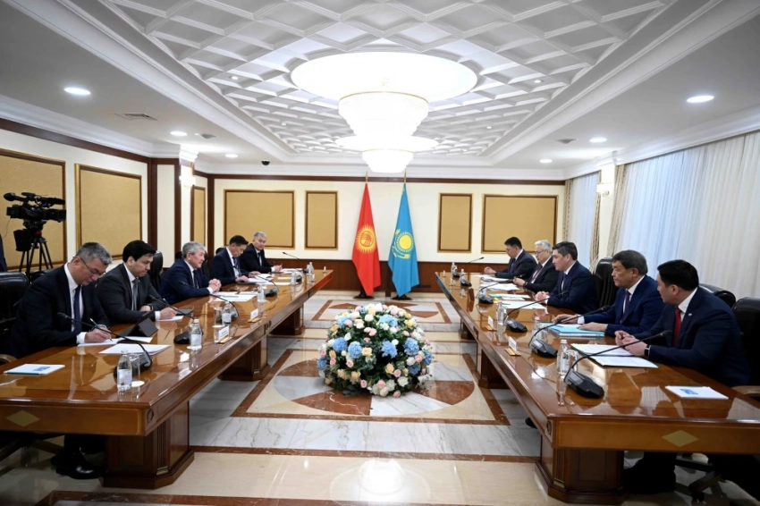 В Астане прошло заседание межправсовета Кыргызстана и Казахстана в узком формате