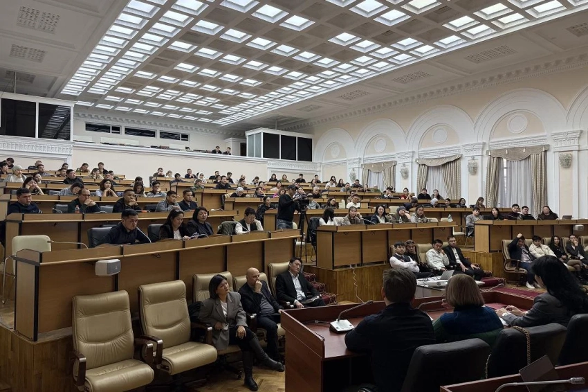 Обсуждены барьеры для кыргызской швейной продукции при экспорте в Россию