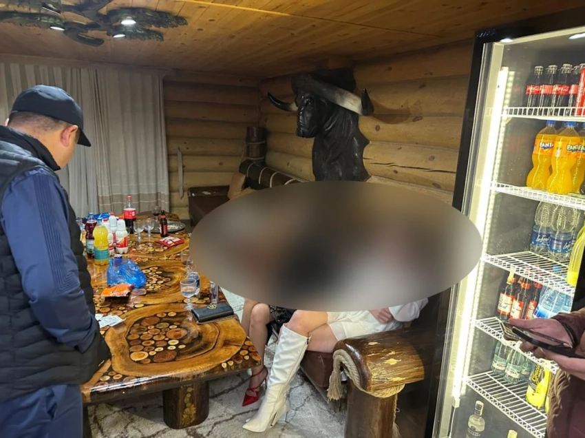 В Бишкеке задержаны участницы подпольной группы, предоставлявшей интимные услуги в отелях