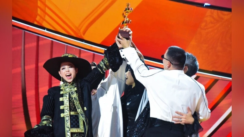 Победитель проекта Silk Way Star — Монголия — Мишээл Джозеф. Фото